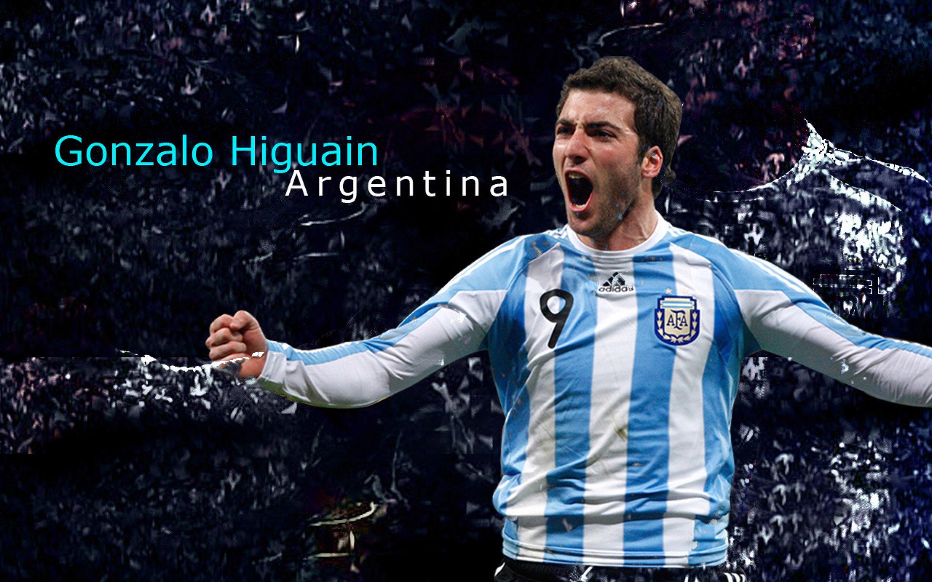 球迷自制战术分析视频走红社交平台体现民间分析水平,自制足球战术板